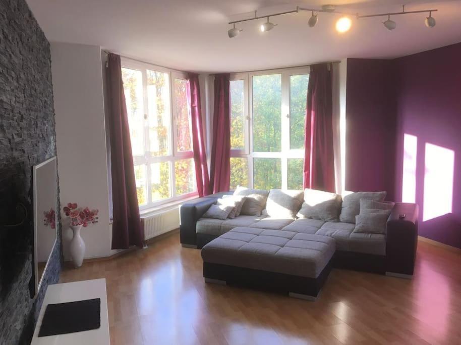 4 Zimmer Wohnung Mit 6 Betten Nahe Hamburg กลินเดอ ภายนอก รูปภาพ